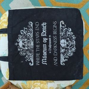 Museum of Death Tote